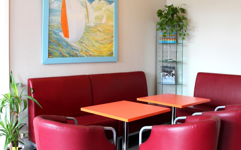 Younior-Hotel Stralsund Eksteriør billede